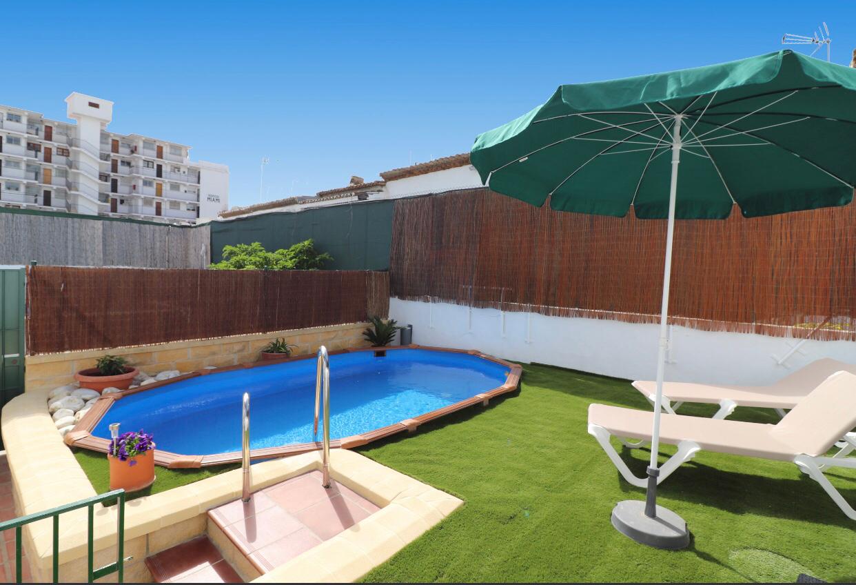 COZY 1 BEDROOM APARTMENT WITH POOL 400 METERS FROM BURRIANA BEACH