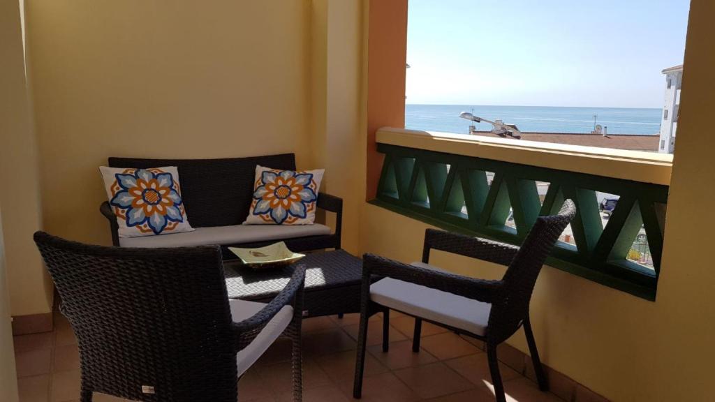 COZY TWO BEDROOM APARTMENT 40 METERS FROM THE BEACH